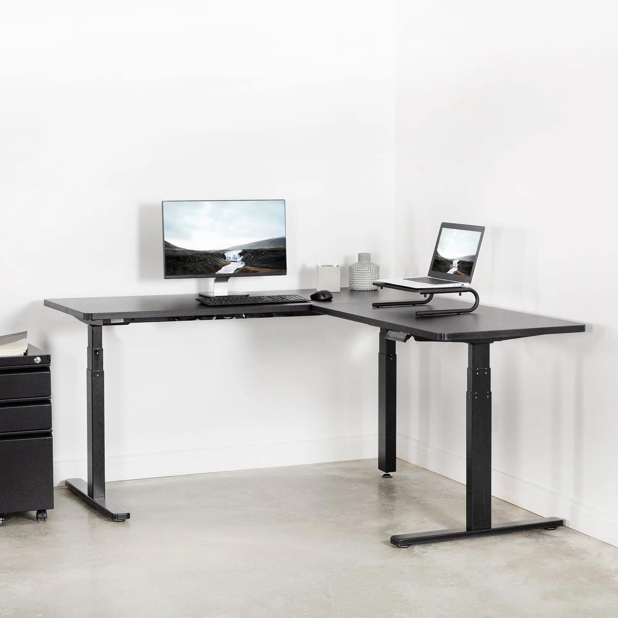 L-Shaped Corner Workstation Desk with Controller