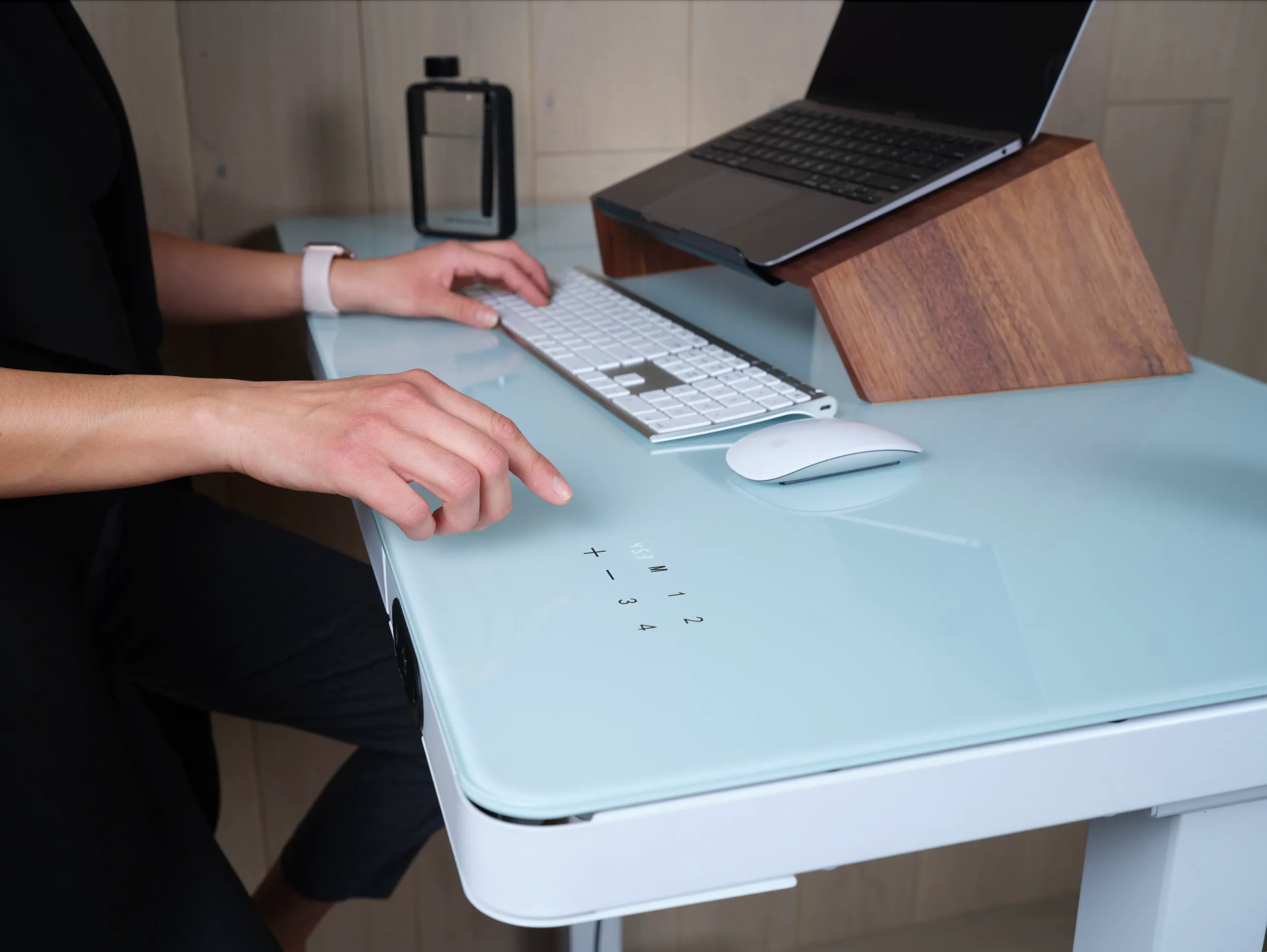 Modern Glass Standing Desk for Sustainable Development Goals (SDG) - Optimal Design