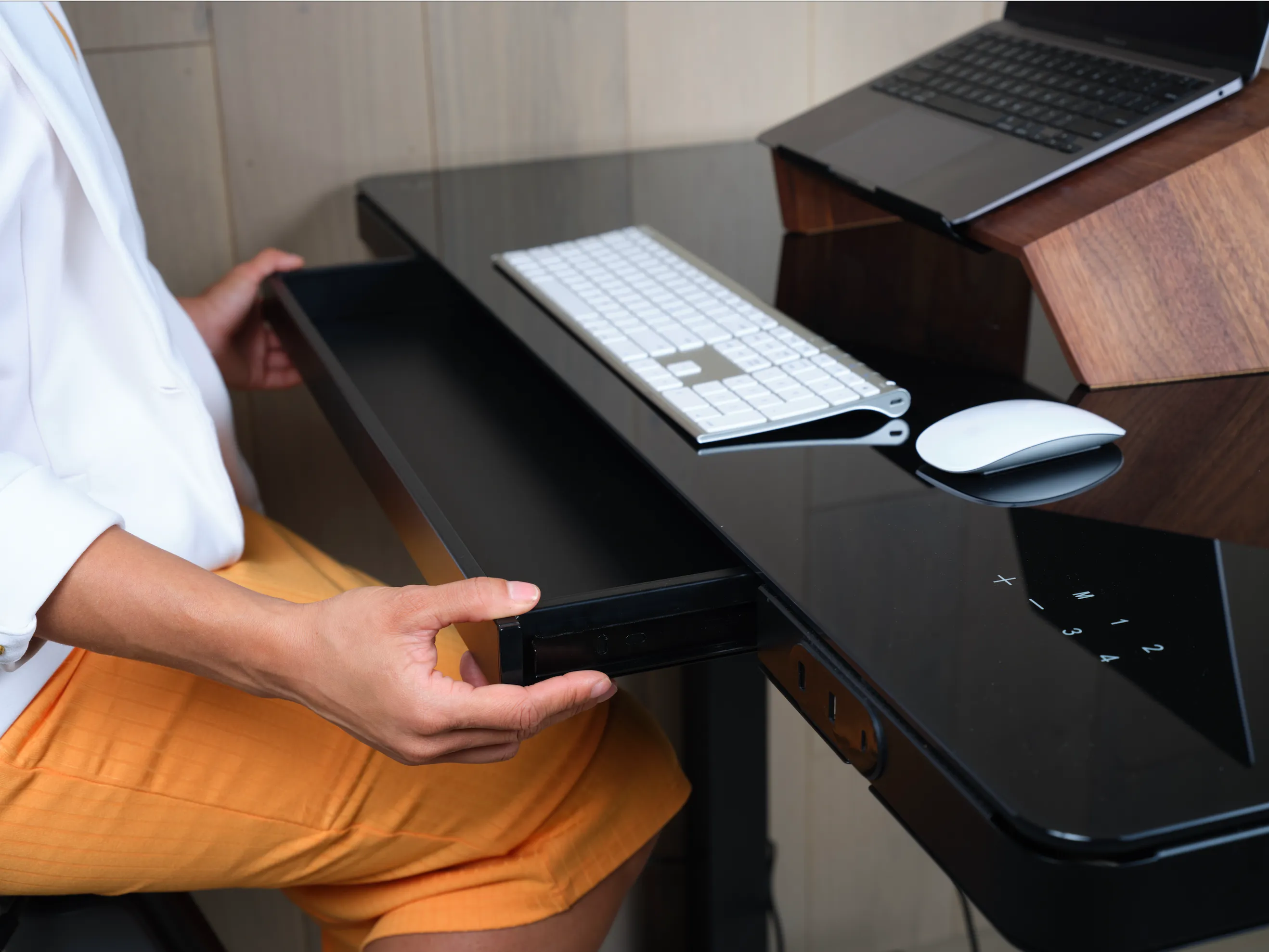 Modern Glass Standing Desk for Sustainable Development Goals (SDG) - Optimal Design