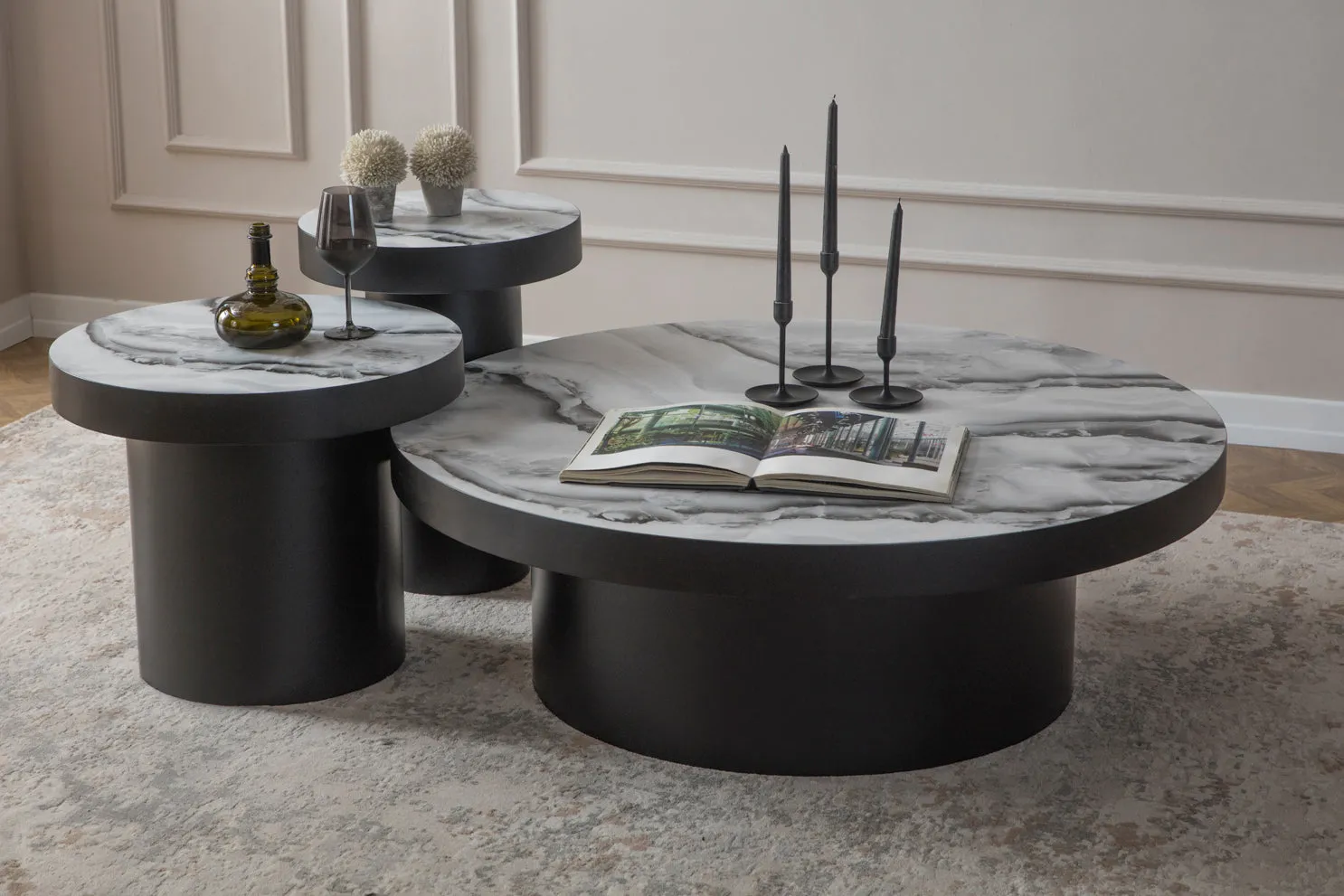 Trio Coffee Table Set in Black and White