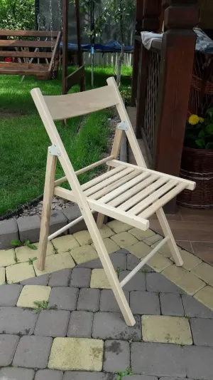 Wooden folding chair